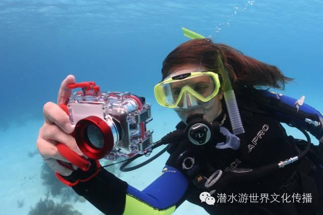 珠穆朗玛峰发现微塑料，到底有啥危害？游戏画面